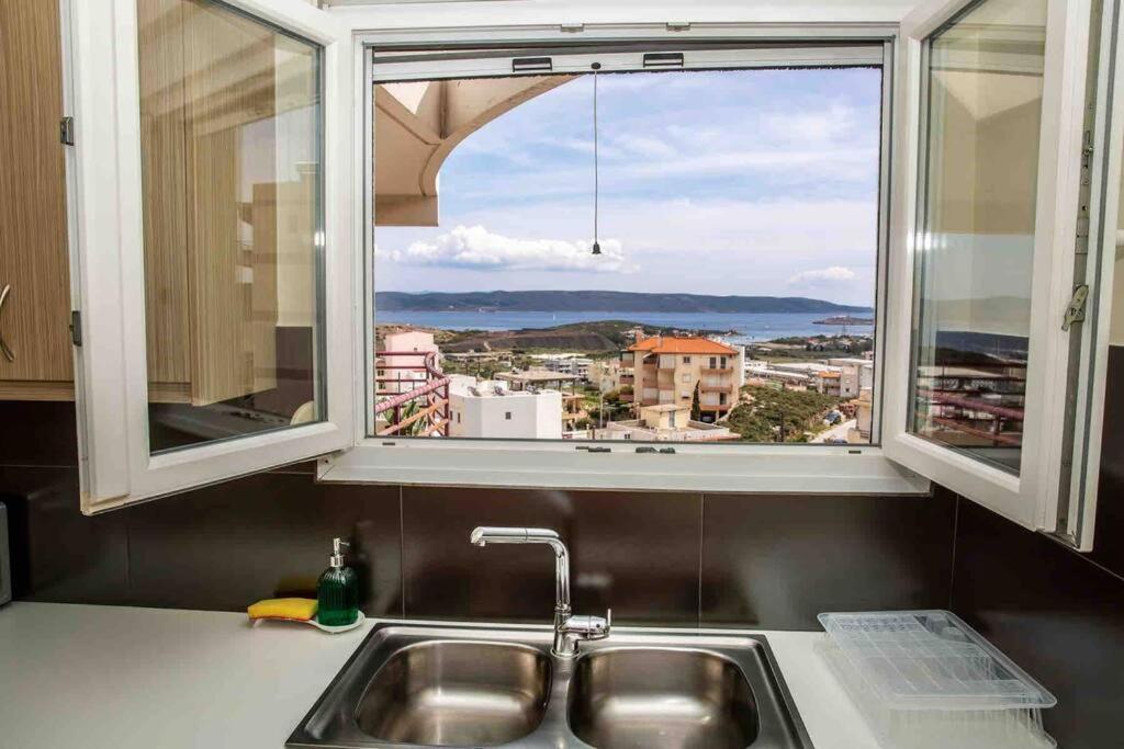 Lavrio Seaview 2Bdr Apt 4 Min Dive From The Sea Extérieur photo